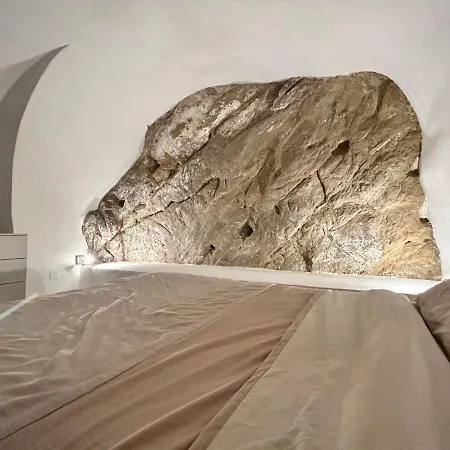 Cave House Μεντόν