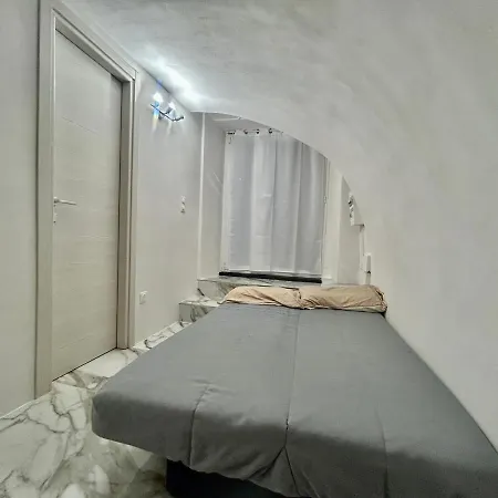 Cave House Μεντόν
