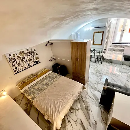 Cave House Μεντόν
