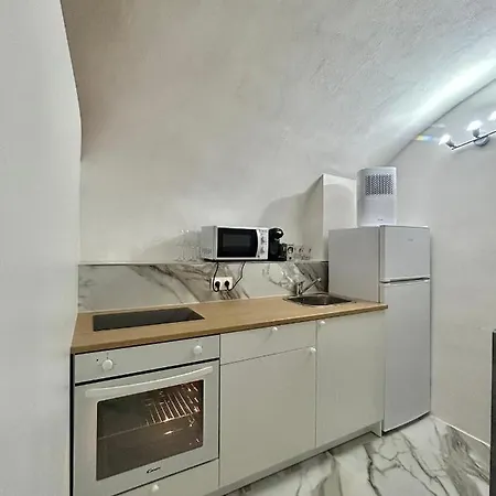 Апартаменты Cave House Ментона